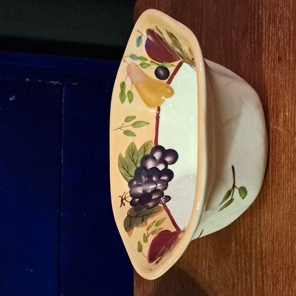 2 Celebrating HOME stoneware collection fruit bowls - Picture 3 of 11